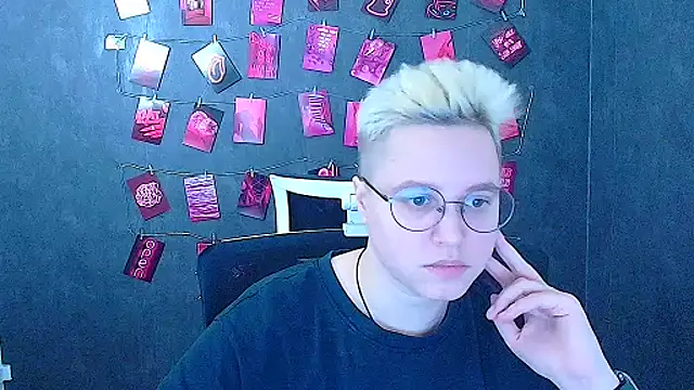 Bella lla online show from 03-23-26, 12:53