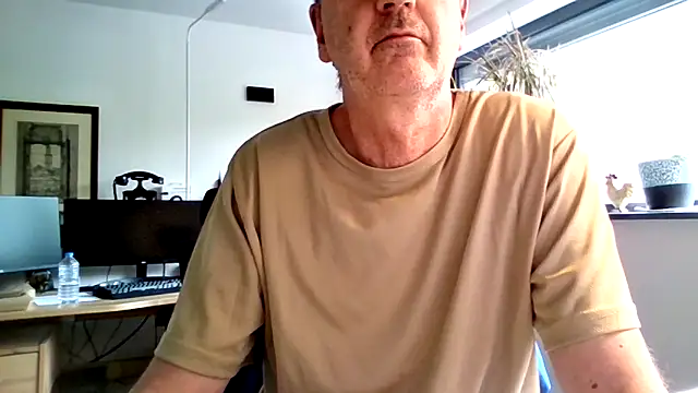 Snapshot of HotLucas66 chatting on 05-06-26, 12:43 HotLucas66 online show from 05-06-26, 12:43