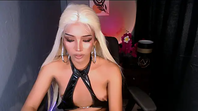 xEllaineCumsLotx online show from 05-02-26, 04:45