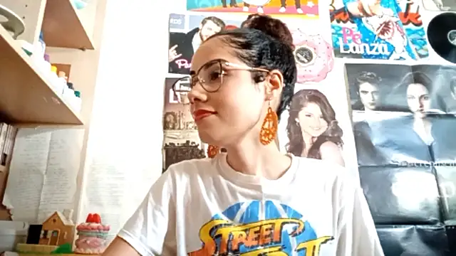 KaylaRise online show from 03-26-26, 05:18