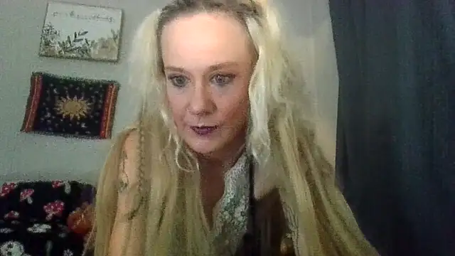 batshtcrzybbylov3 online show from 06-11-26, 09:40