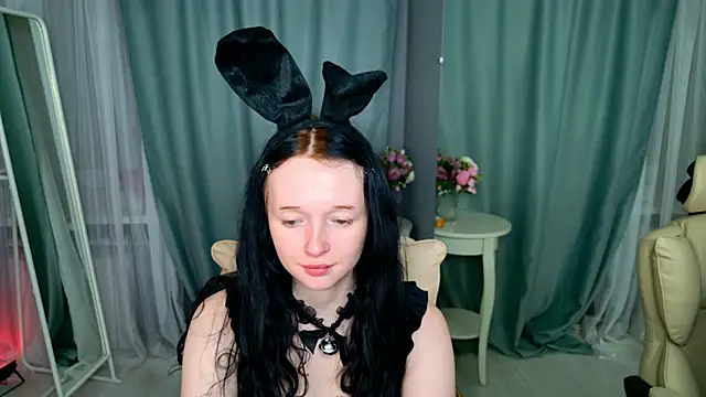 Flora Ray online show from 04-04-26, 08:56