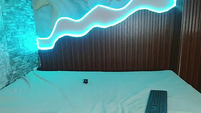 maia grace online show from 03-31-26, 05:19