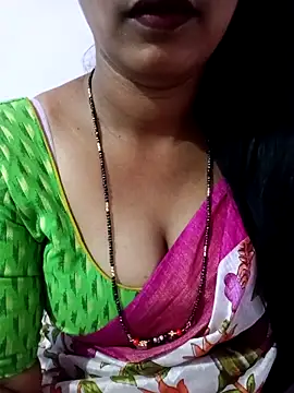 Snapshot of Sexyteacher143 chatting on 05-13-26, 04:21 Sexyteacher143 online show from 05-13-26, 04:21