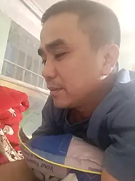 Snapshot of Tinh_love chatting on 04-03-26, 01:42 Tinh love online show from 04-03-26, 01:42