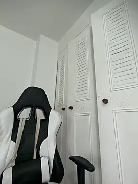 Valerie-S online show from 06-04-26, 02:45
