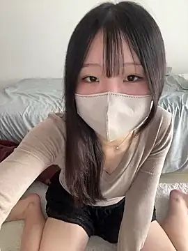 momo chi o0 online show from 04-28-26, 05:12