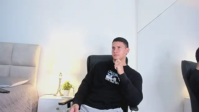 Chriss Diamond online show from 06-03-26, 08:36