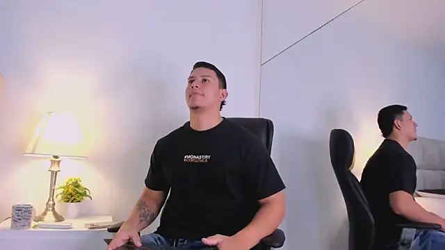 Chriss Diamond online show from 07-13-26, 08:22