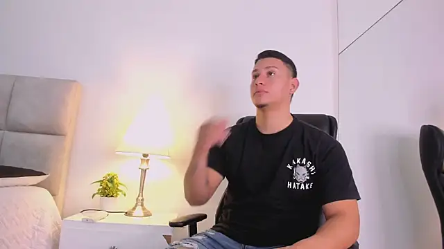 Chriss Diamond online show from 07-22-26, 07:49