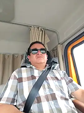 DosAlmasArdientesED online show from 04-21-26, 08:01