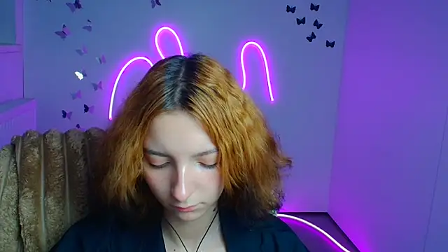Butterfly Milly online show from 06-29-26, 11:32