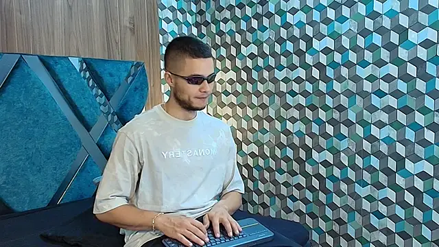 Joaho Fernandez online show from 07-12-26, 04:42