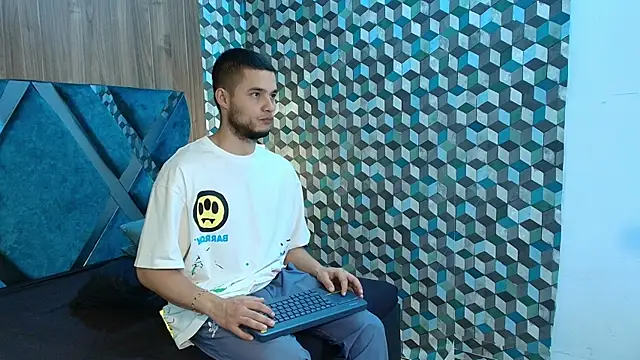 Joaho Fernandez online show from 07-21-26, 07:49