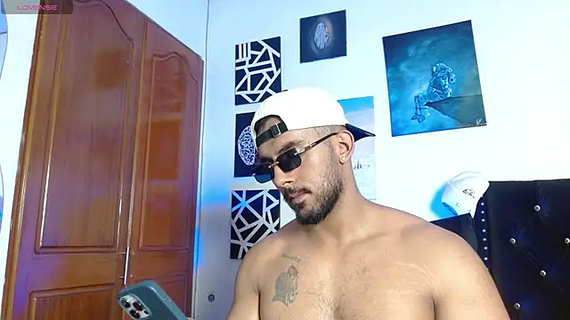 romanpearce  online show from 07-04-26, 08:37