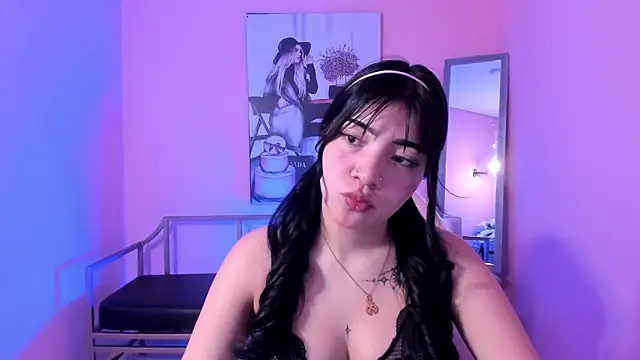 Soffi x x  online show from 05-06-26, 06:46
