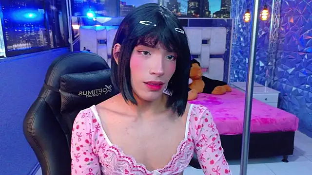 IsaacNovaa online show from 06-10-26, 08:19