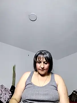 Merlyna Goldenss online show from 04-15-26, 07:04