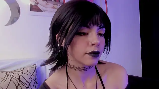 Snapshot of Nyxara- chatting on 07-16-26, 10:16 Nyxara- online show from 07-16-26, 10:16