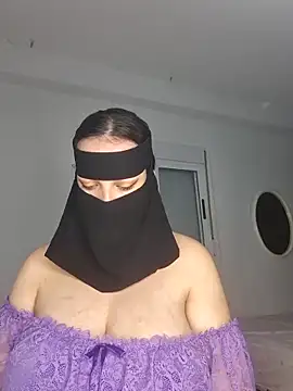 Big as-big online show from 04-12-26, 06:35