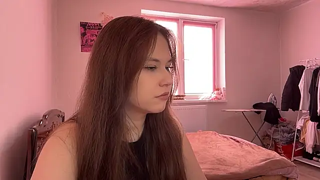 NyelleSpir online show from 04-04-26, 01:30