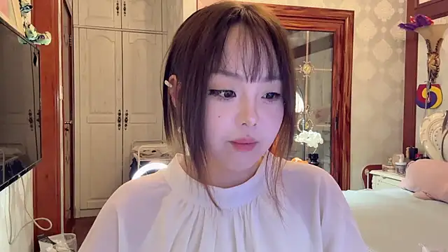 thelittlexx online show from 06-11-26, 07:39