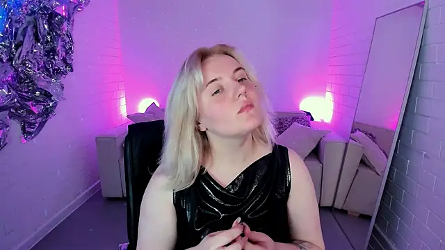 KathyBriggs online show from 05-30-26, 05:04