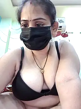 Snapshot of sonalidey5564 chatting on 06-11-26, 08:23 sonalidey5564 online show from 06-11-26, 08:23