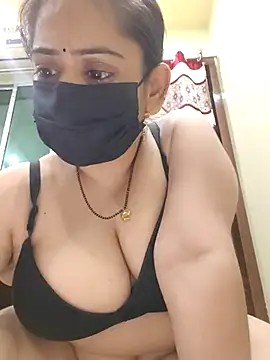Snapshot of sonalidey5564 chatting on 06-26-26, 02:32 sonalidey5564 online show from 06-26-26, 02:32