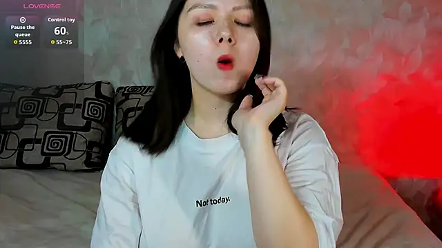 miss teasee online show from 05-21-26, 10:11