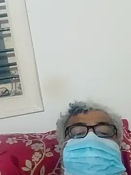 Snapshot of mature55 chatting on 03-31-26, 05:13 mature55 online show from 03-31-26, 05:13