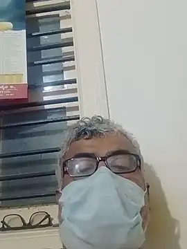 Snapshot of mature55 chatting on 05-26-26, 01:40 mature55 online show from 05-26-26, 01:40