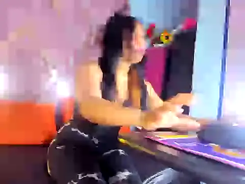 Laila 65 online show from 03-27-26, 12:27