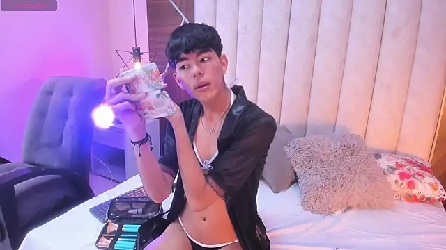 Snapshot of CAROLYNFOSTER chatting on 03-28-26, 10:26 CAROLYNFOSTER online show from 03-28-26, 10:26