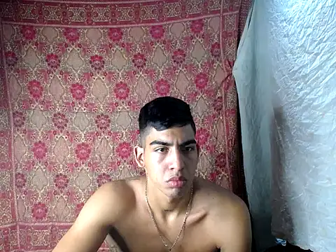 Milo LatinBoy online show from 05-20-26, 04:40