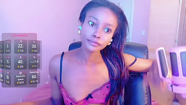 Amber Fae online show from 05-07-26, 10:37