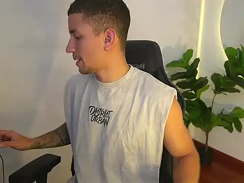 Thin tommy01 online show from 05-18-26, 08:03