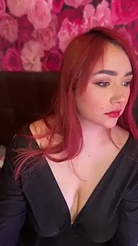 Snapshot of SweetLittleRed chatting on 05-03-26, 08:09 SweetLittleRed online show from 05-03-26, 08:09
