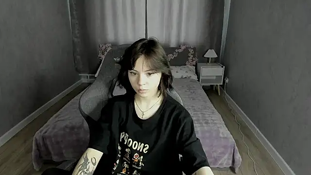 Loly Cuttie online show from 05-21-26, 09:05