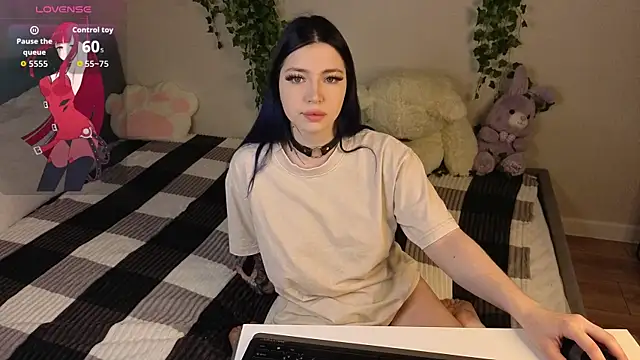 honey cherrry online show from 06-21-26, 12:57