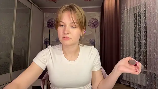 AnnPink online show from 03-26-26, 05:18