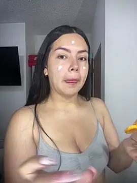 Cami olarte online show from 06-28-26, 01:17