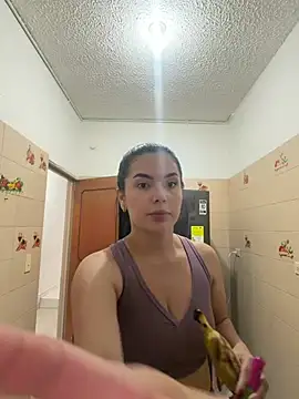 Cami olarte online show from 07-12-26, 08:11