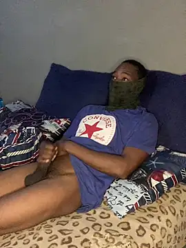 Snapshot of chinaeye012 chatting on 04-15-26, 12:17 chinaeye012 online show from 04-15-26, 12:17