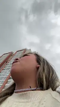 Snapshot of NinaValencia_ chatting on 03-30-26, 10:33 NinaValencia online show from 03-30-26, 10:33