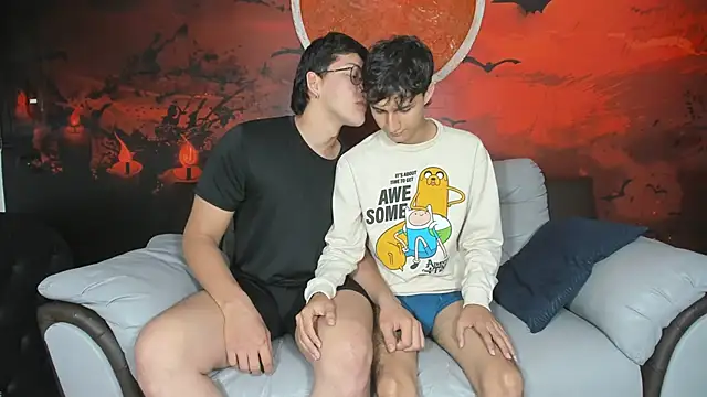 Snapshot of Versatilboys_ chatting on 03-26-26, 08:47 Versatilboys online show from 03-26-26, 08:47