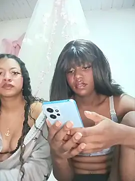 BelleKaty  online show from 04-12-26, 08:25