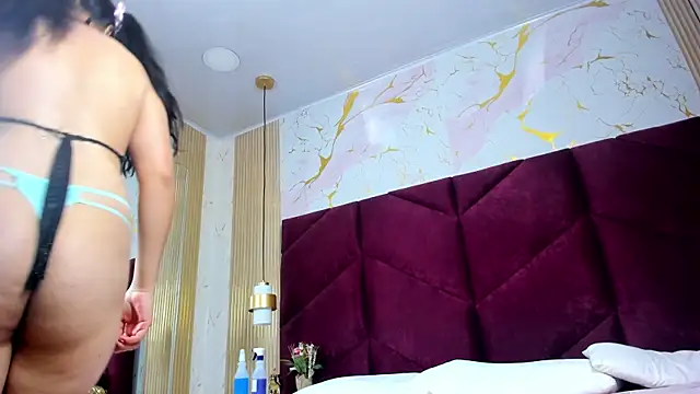 Lia Nikol online show from 04-01-26, 01:41