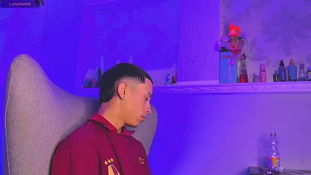 MaicolSmiith  online show from 04-04-26, 09:12