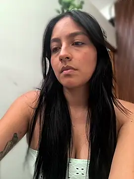 SophiaCastro09  online show from 05-20-26, 08:26